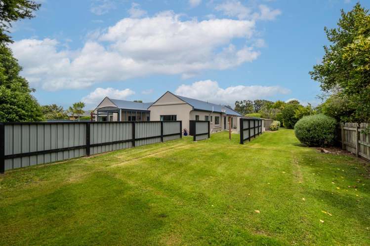 17 Raeburn Avenue Otatara_37