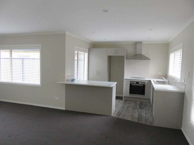 36 Saxbys Road Glenview_9