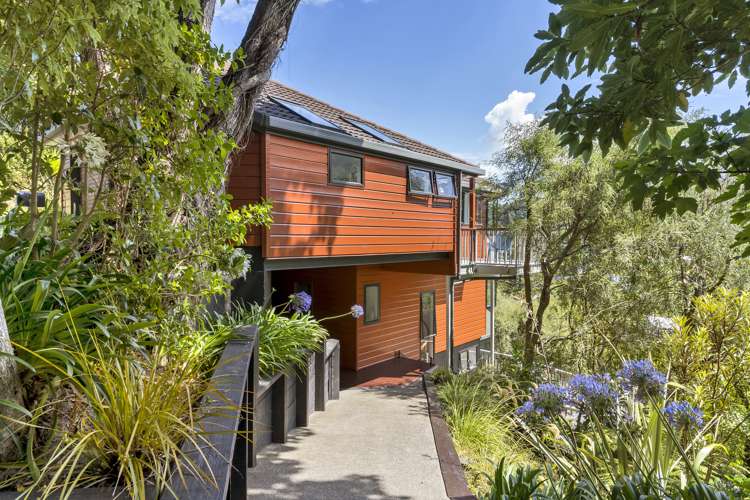 32 Walter Road Lowry Bay_18