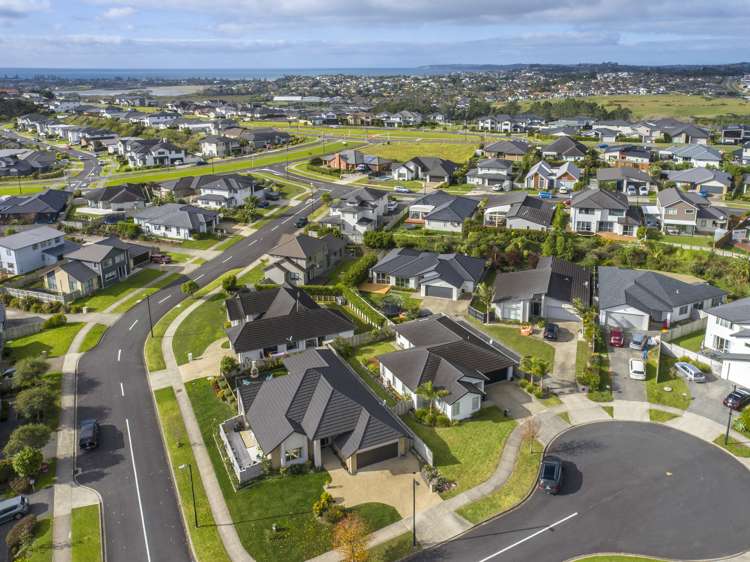 5 Sibling Court Silverdale_17