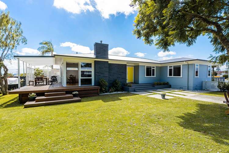 2 Te Puia Street Kamo_17