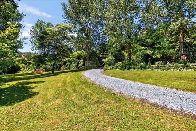 32 Maui Pomare Road Nikau Valley_1