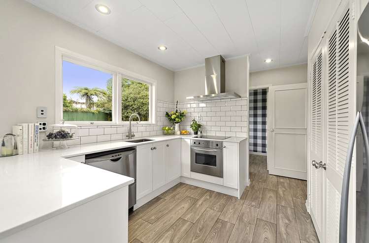 4 Alf Walker Place Papakura_6