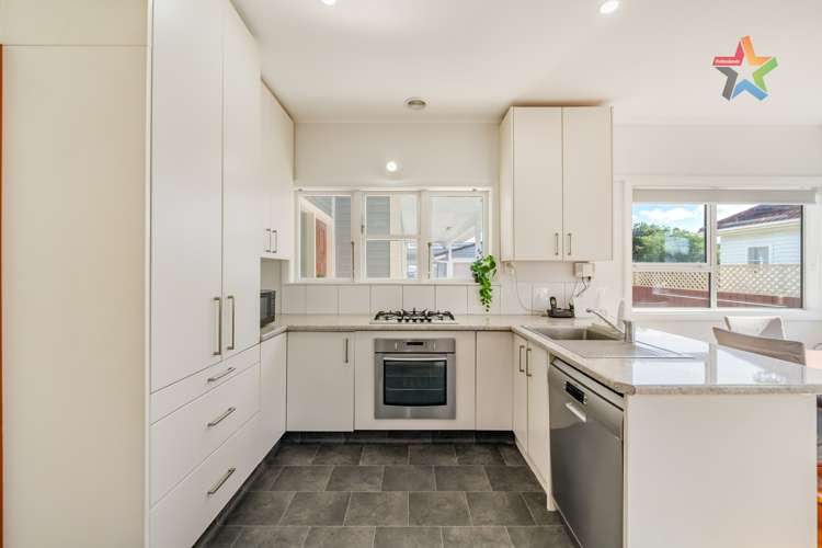 81 Bell Road Waiwhetu_8