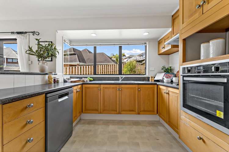 2/6 Waikato Place Saint Johns_26