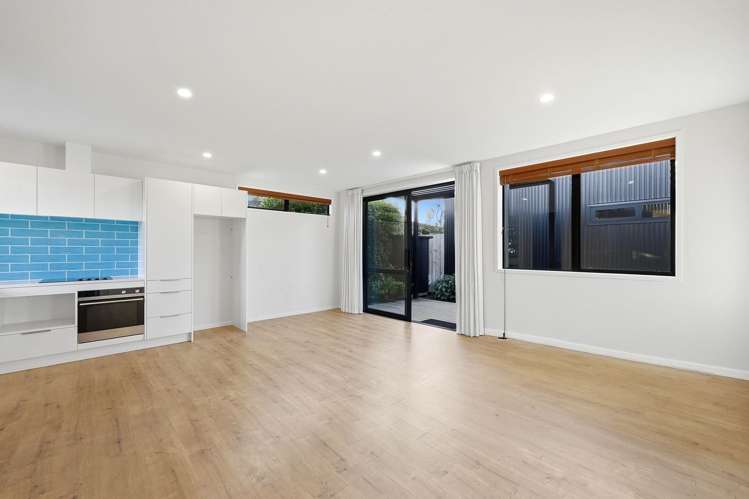 59A The Circle Manly_18