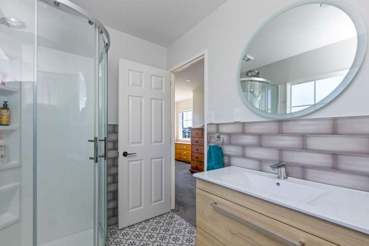 33 Maygrove Drive Orewa_18