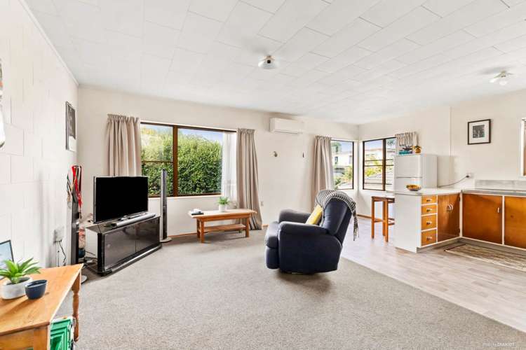 7/4 Ashby Place Pukekohe_1