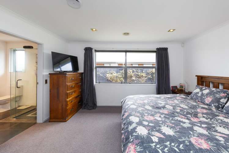 16 Liberty Grove Kelvin Grove_10