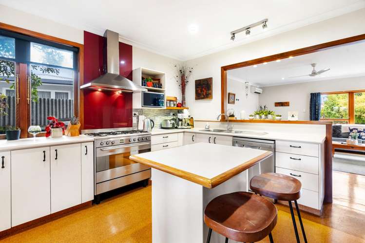 1010 Totara Street Mahora_5