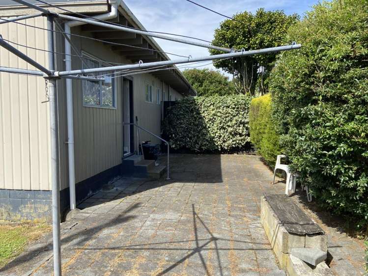 2/69A Pine Avenue 11305_8