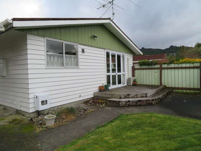 Charming 2-Bedroom Flat in Brown Owl