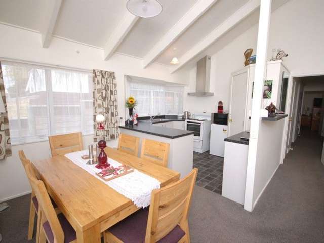 1 Hinemoa Avenue Taupo_4