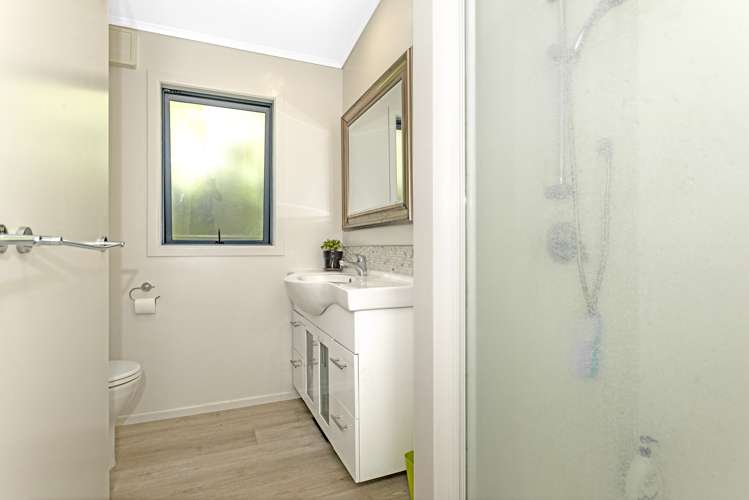 10 Puka Place Mahia_10