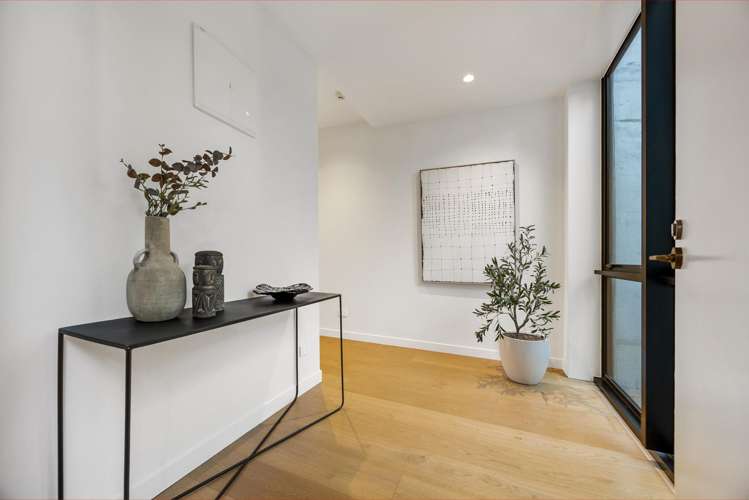 305/27 Grace Street_1