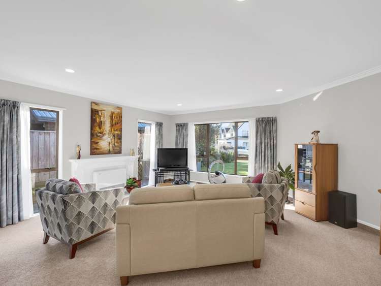33 Downes Avenue Springvale_8