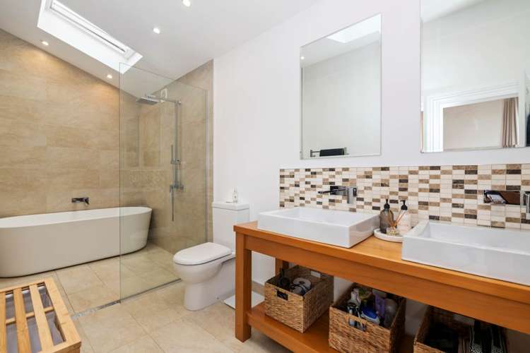 104 Attwood Road Paremoremo_14