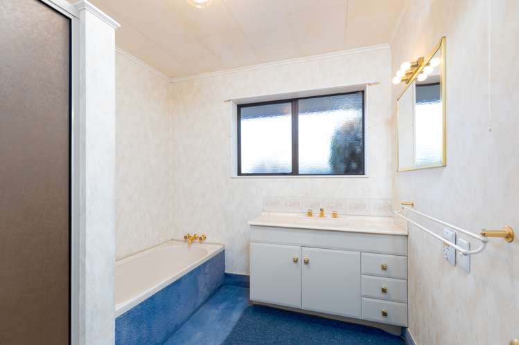 3 Stead Crescent Stoke_11