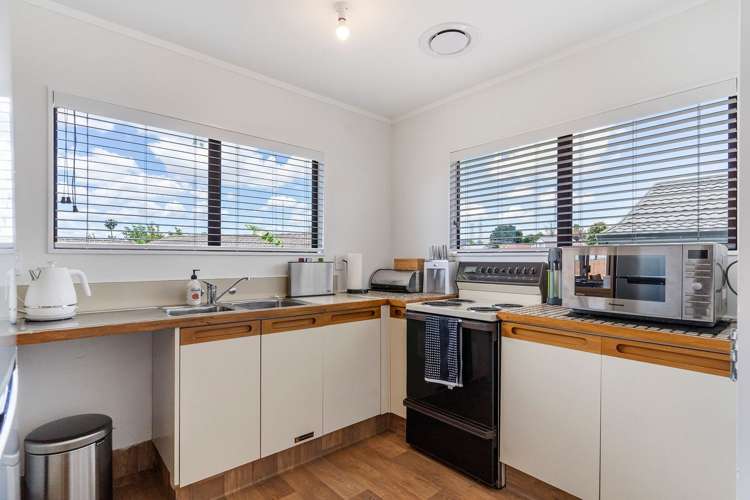 2/136 Barrack Road Mount Wellington_10