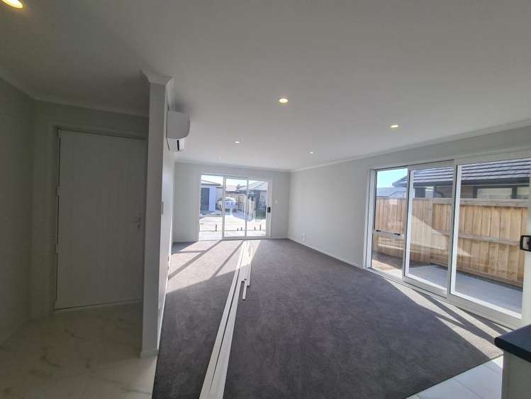 11 Lion Place 1131_3