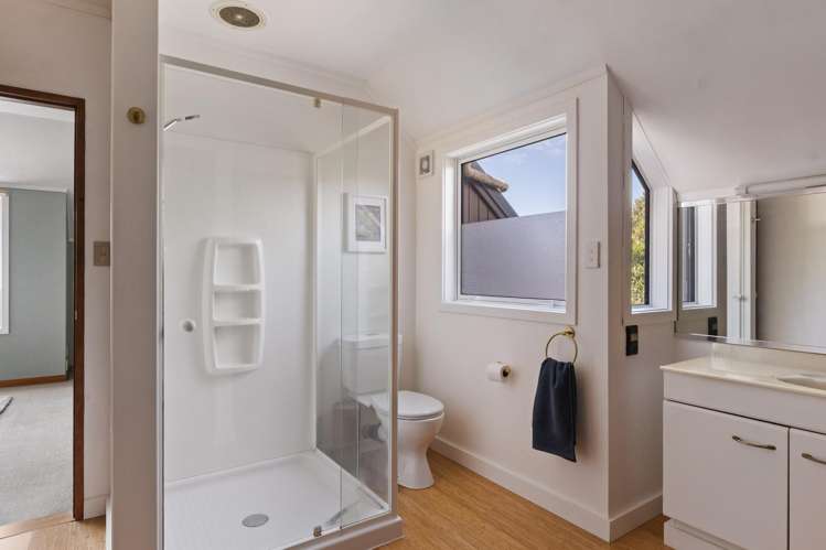 55 Lloyd George Road Wainui_9