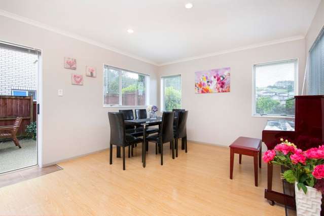 1 Gibbston Crescent Flat Bush_3