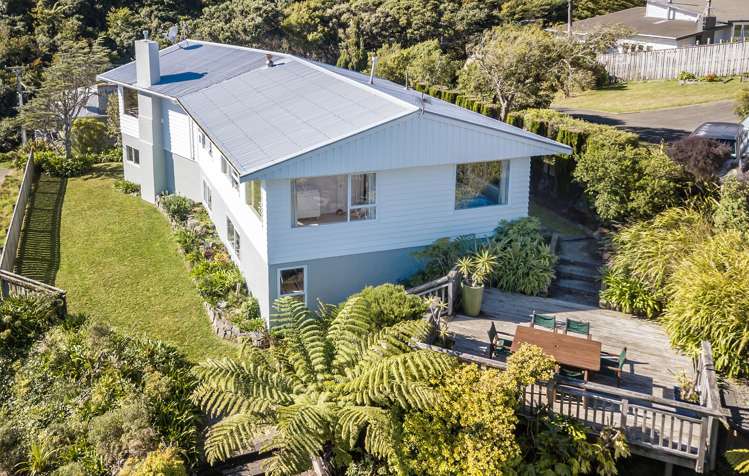 64 Collins Avenue_3