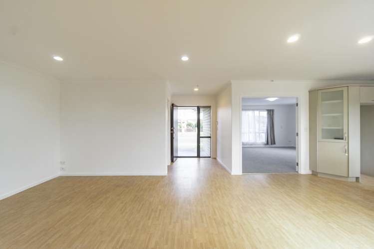 60 Farringdon Avenue Rototuna North_2