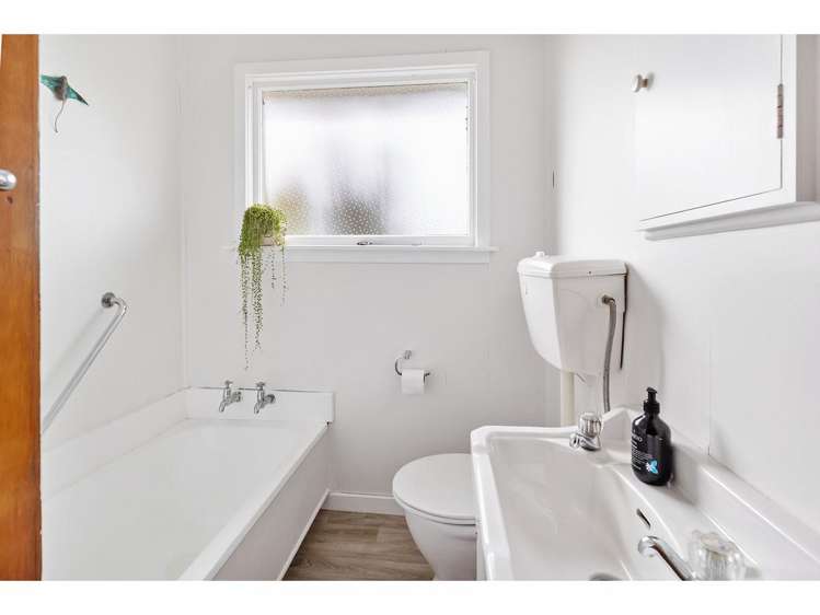 42 Lindsay Street Marchwiel_14