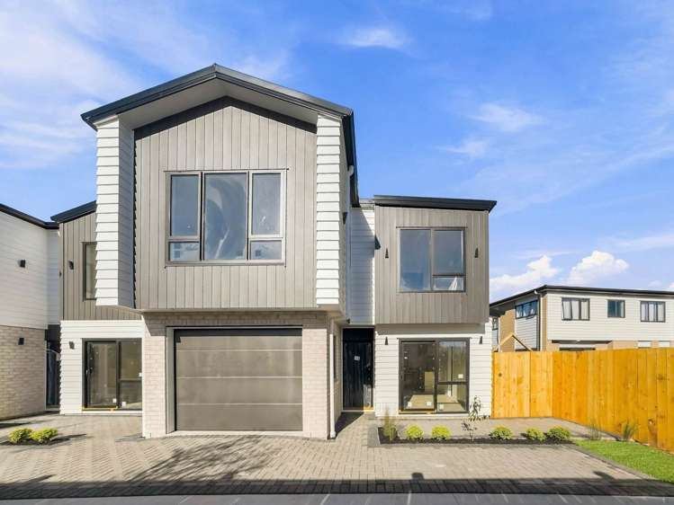 2/8 Gibbs Road Manurewa_11