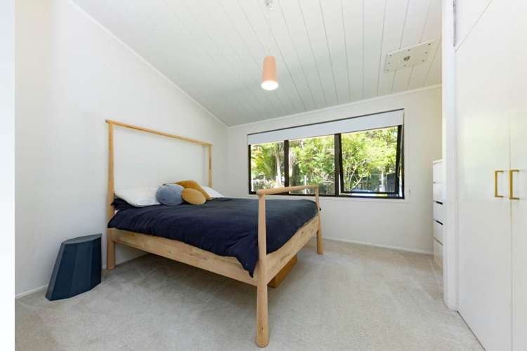 156 Woodlands Park Road Titirangi_13