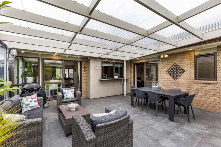 15 Bellshill Close Wattle Downs_7