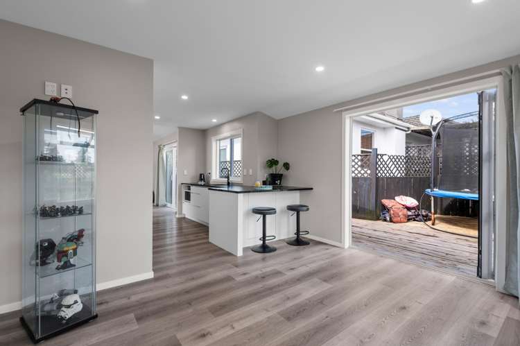 236 Ranolf Street Glenholme_16