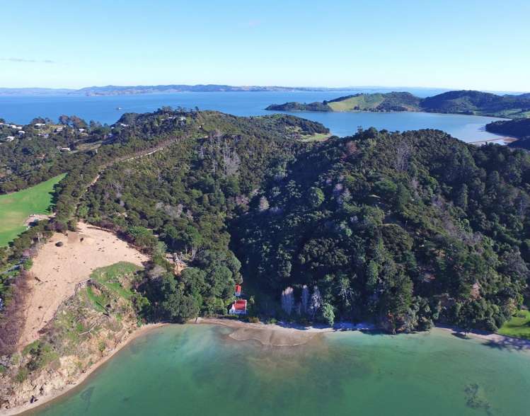 685 Orapiu Road Waiheke Island_1