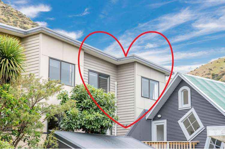 3/8 Wellington Road Paekakariki_3