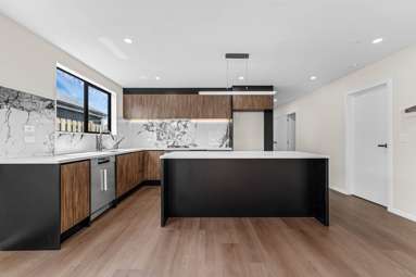 13 Pourewa Street_3