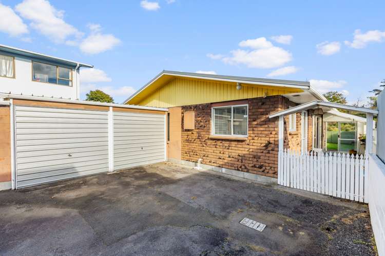 2/82 Pioneer Road_0