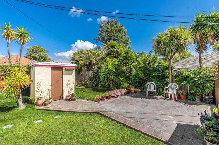 33 Philomel Crescent Bayswater_11