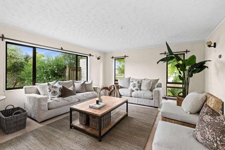 377 Westminster Avenue Tamatea_11