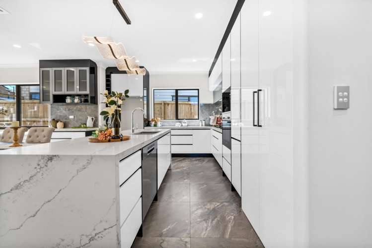 20 Hughs Way Flat Bush_20