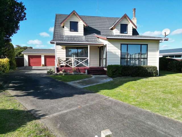 38 Hennessy Street East Foxton Beach_1