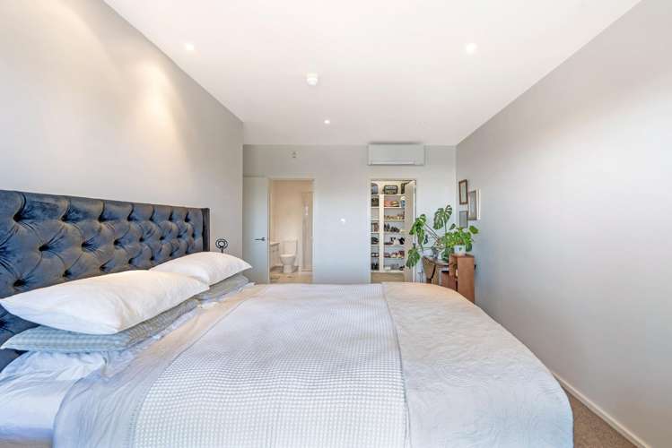 9/90 Customhouse Street Gisborne_16