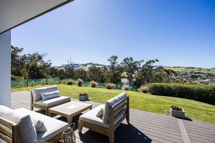 213 & 213A Tomahawk Road Andersons Bay_5