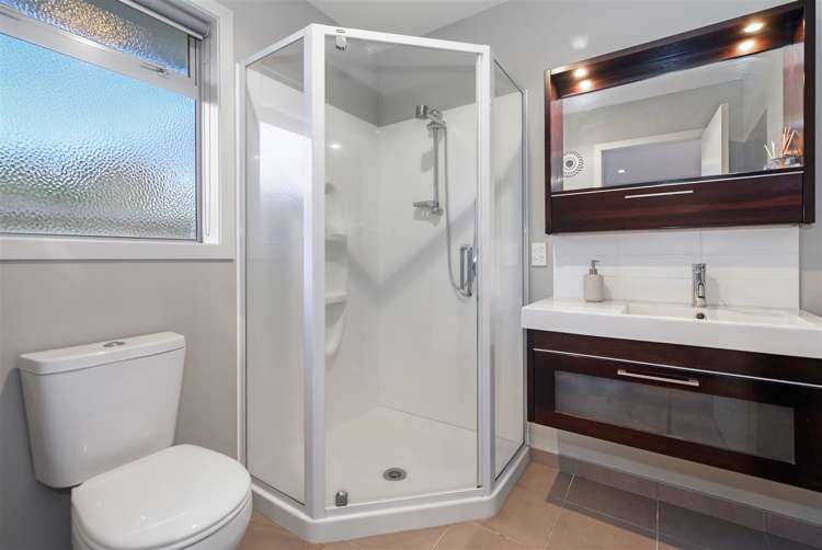 34 Somerton Drive Huntington_10