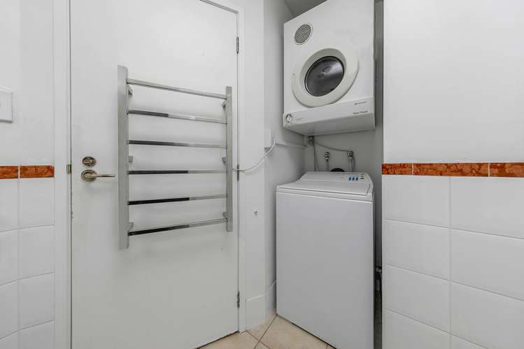6G/14 Waterloo Quadrant Auckland Central_15