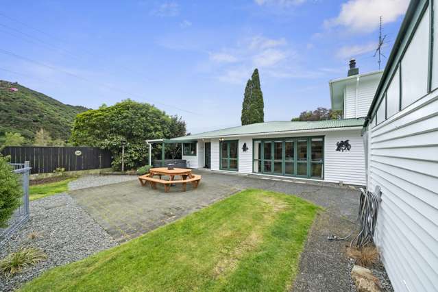 73 Hine Road Wainuiomata_2