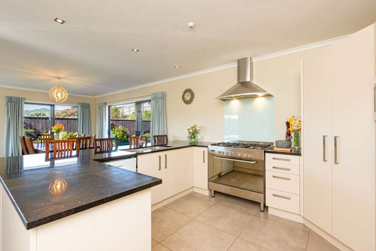 46 Tongariro Drive Aotea_7