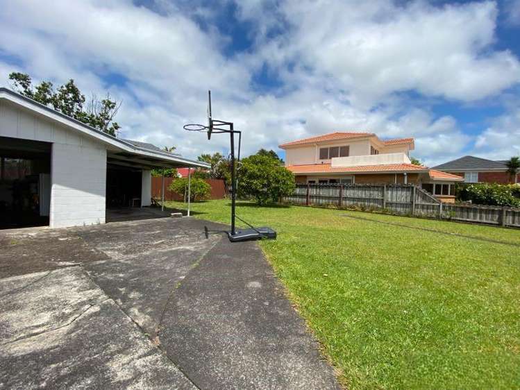 17 Kokiri Street Te Atatu South_11