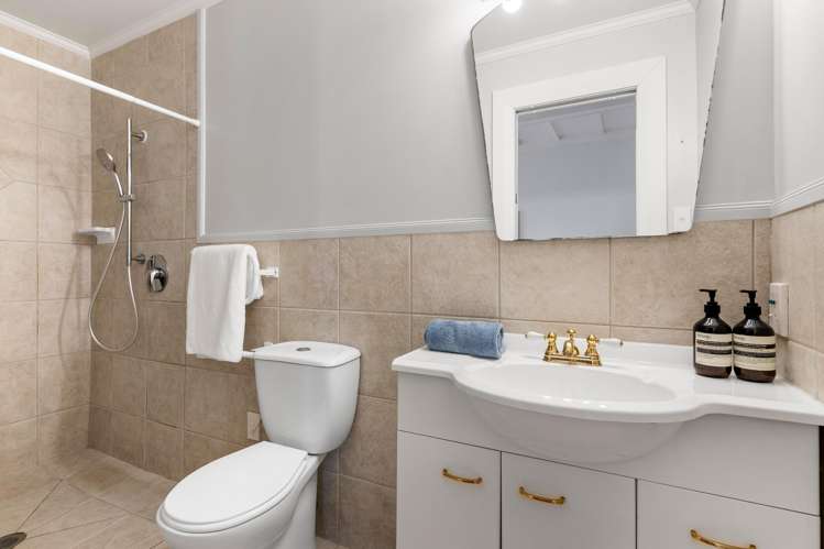 8 Tiri Road Milford_21