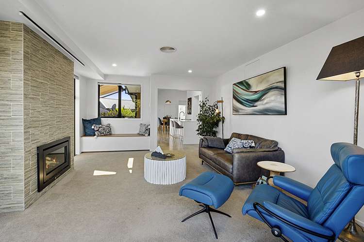 2/31 Links Drive Waiwhakaiho_8